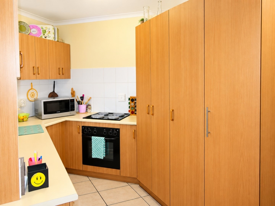 2 Bedroom Property for Sale in Langenhovenpark Free State